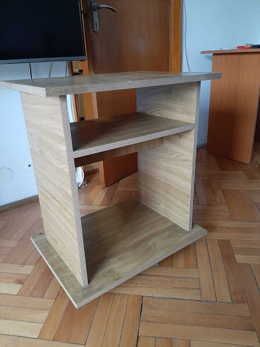 Masuta cu roti pentru televizor