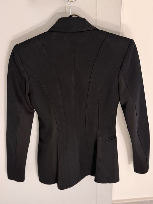 Pinko, чисто ново оригинално сако - черно