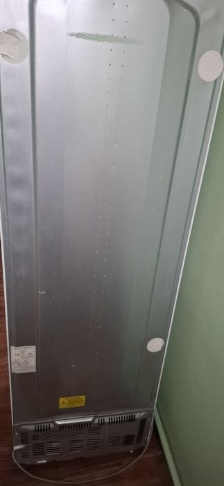 Холодильник ,LG  белый