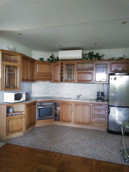 Дава се под наем Къща в Варна, Аспарухово - 350 кв.м за 1428 € - Снимка #2