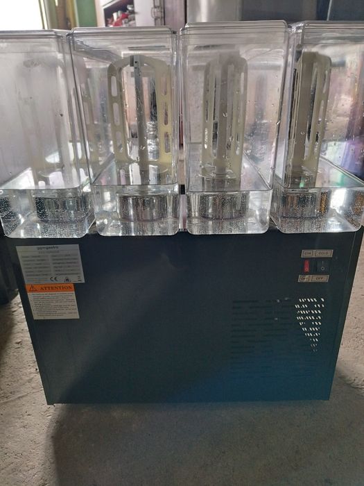 Машина за сок и айрян / Диспенсер за сок и айрян