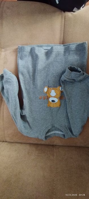 Продам детские вещи