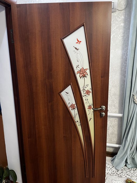 Дверь межкомнатная б/у