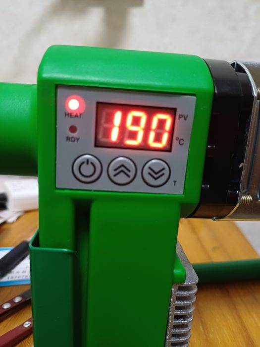 Аппарат для сварки пластиковых труб,утюг