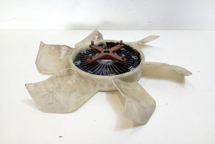 Vascocuplaj  cu paleta Mitsubishi Pajero a 3-a generatie (facelift)