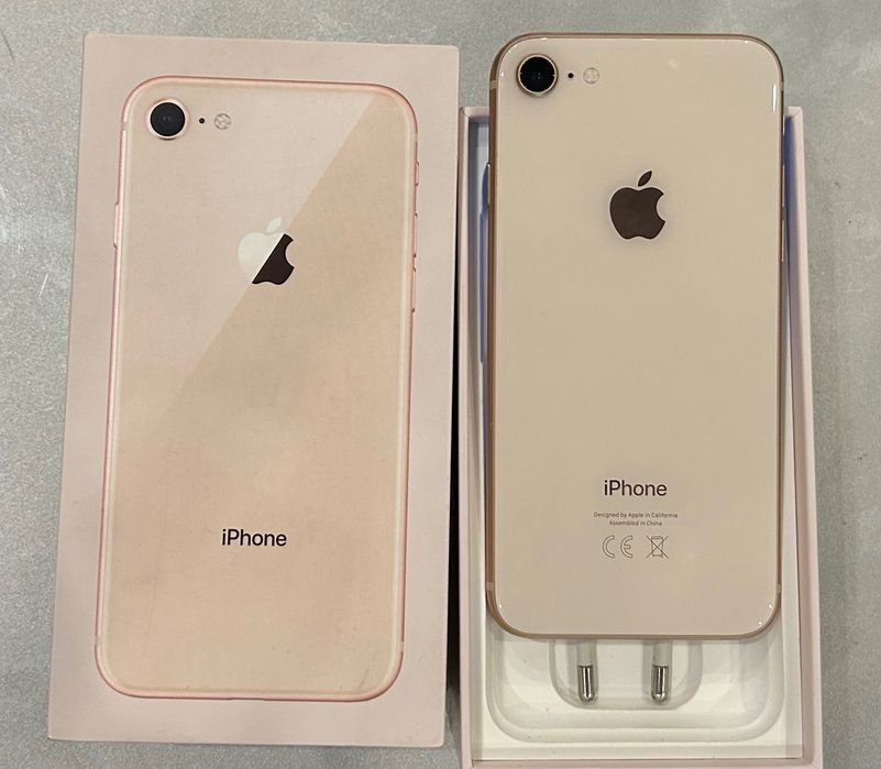 iPhone 8,64G Rose Gold В много добро състояние!