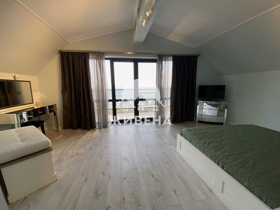 Просторен 4-стаен мезонет под наем, м-т Кабакум, морска панорама, пар
