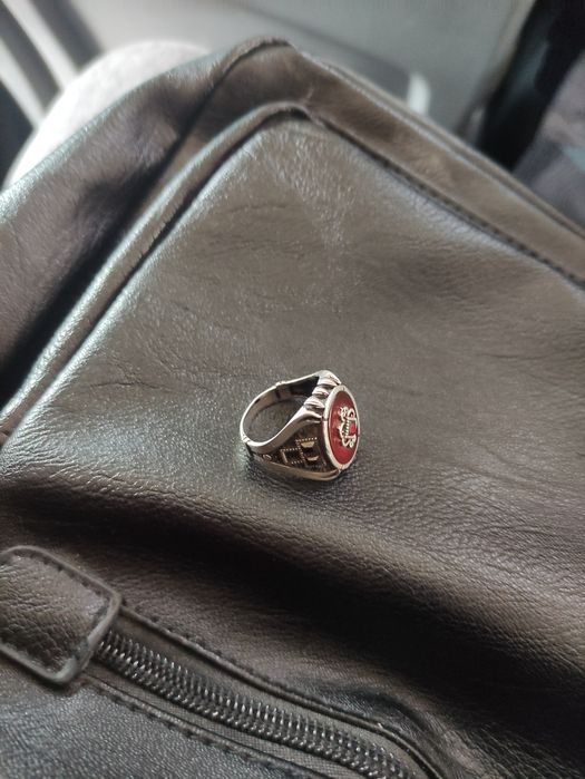 Күміс кальцо, Мужское