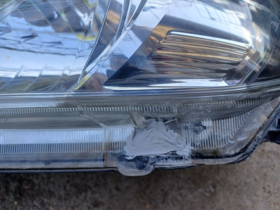 Десен стоп за BMW 1 F20 и ляв фар за Toyota Hilux