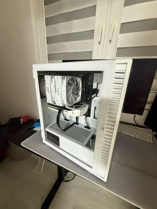 Геймърски компютър Ryzen 7 7700 / RTX 5060 Ti 16GB / 32GB DDR5 / 2TB NVMe