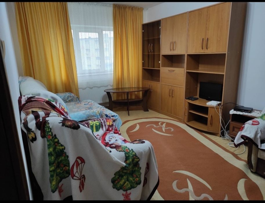 Inchiriez apartament, 2 camere, decomandat, zona Steaua