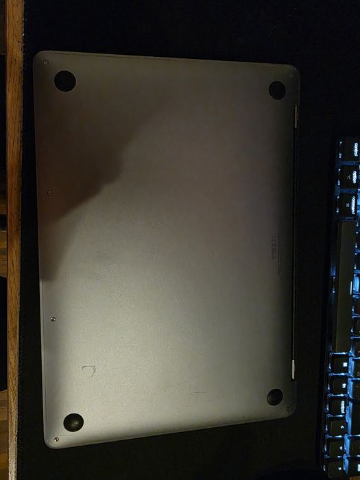 Macbook Pro M1 8/256GB 2021y