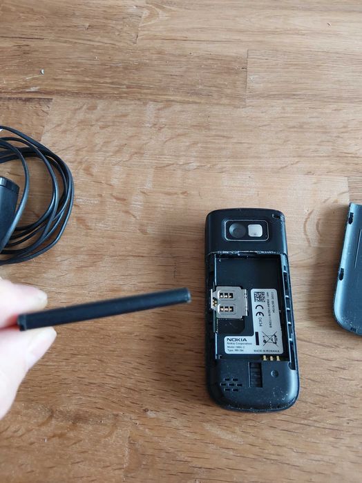 Телефон Nokia 1680c-2
