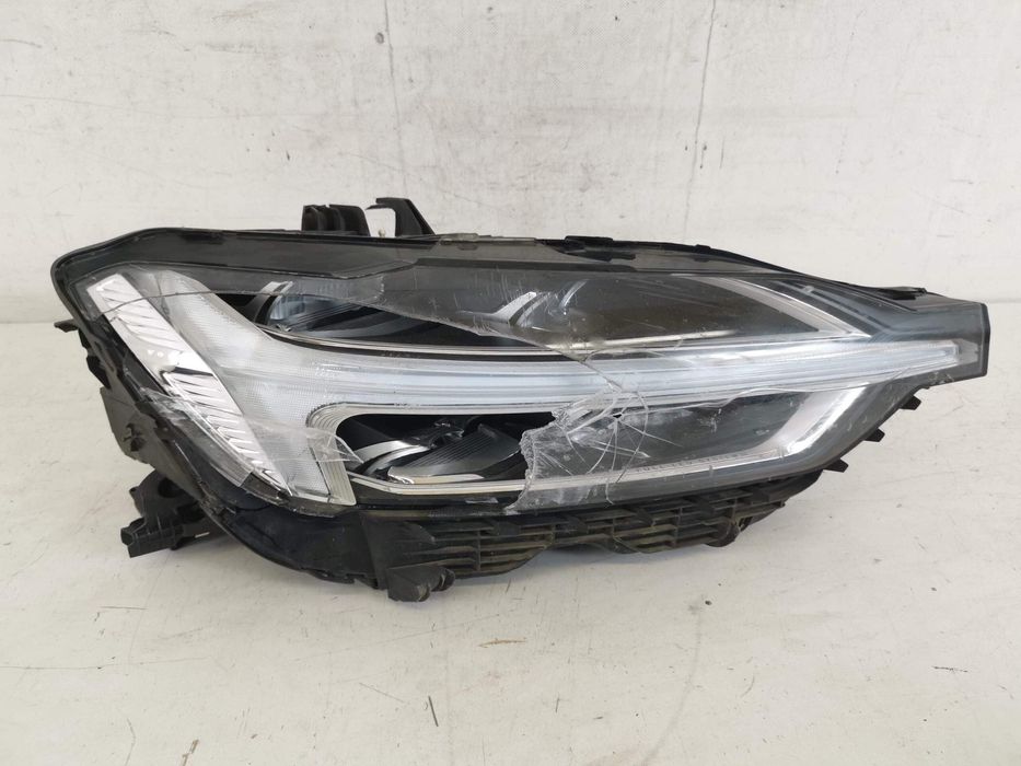 Десен фар Led Волво ХЦ60 / Volvo XC60 2 [ - ] Оригинален Повреден