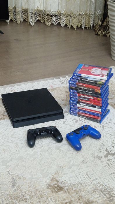 PlayStation 4 Slim 500GB + 16 топовых игр (Elden Ring, RDR 2, Sekiro)
