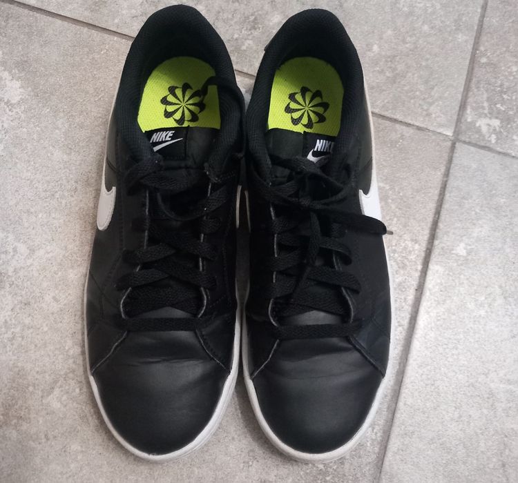 Дамски маратонки и кецове Nike