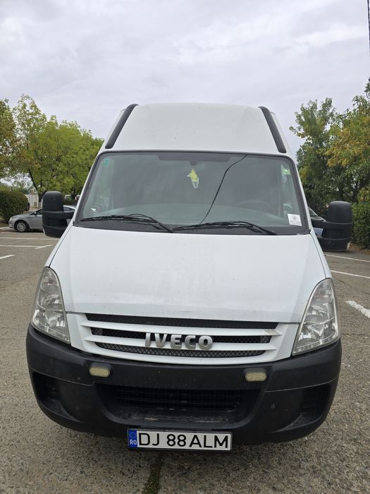 Vând Iveco  Daily