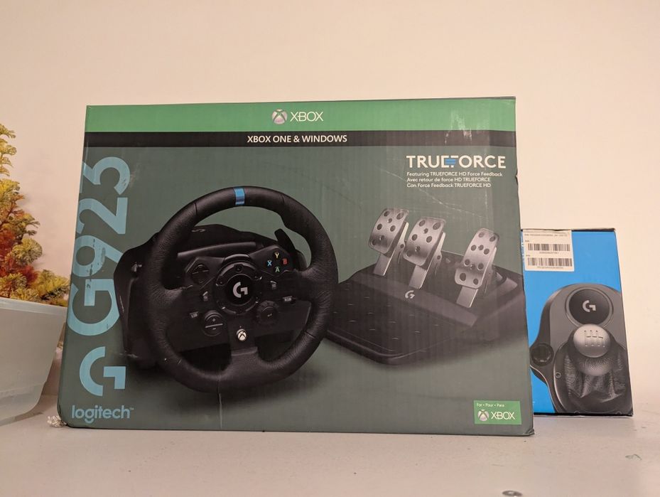 Волан Logitech G923 + скоростен лост shifter