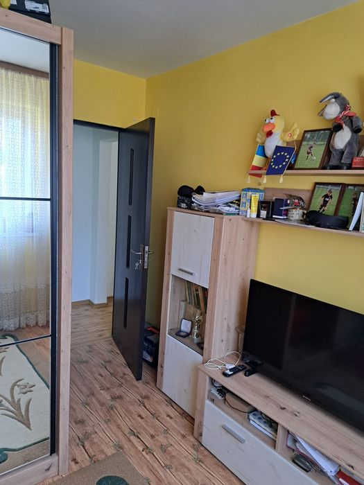 Vand apartament 4 camere Astra/Metrom