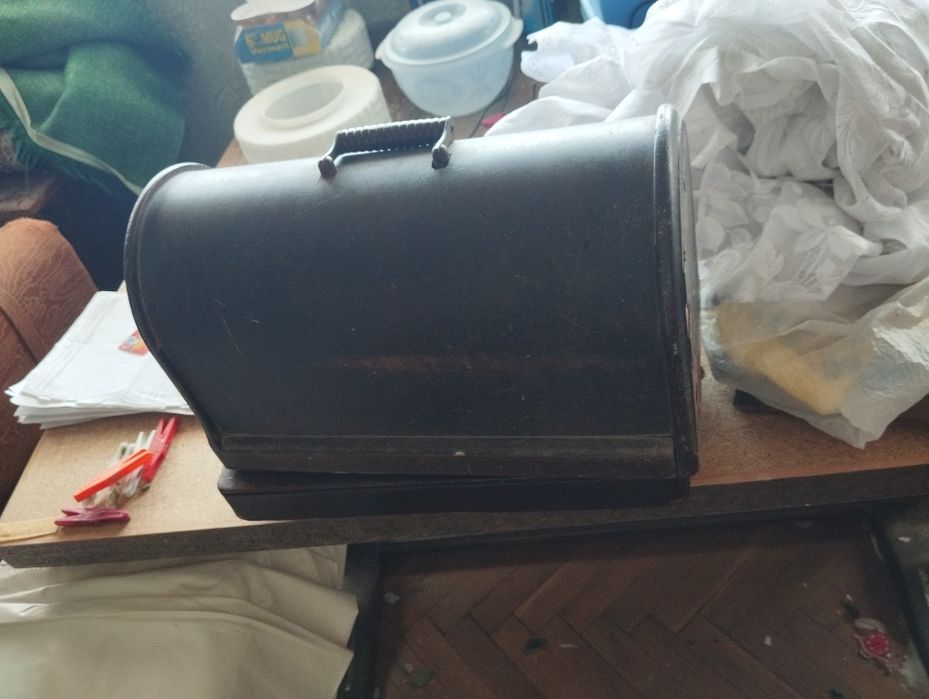 Стара шивачна машина