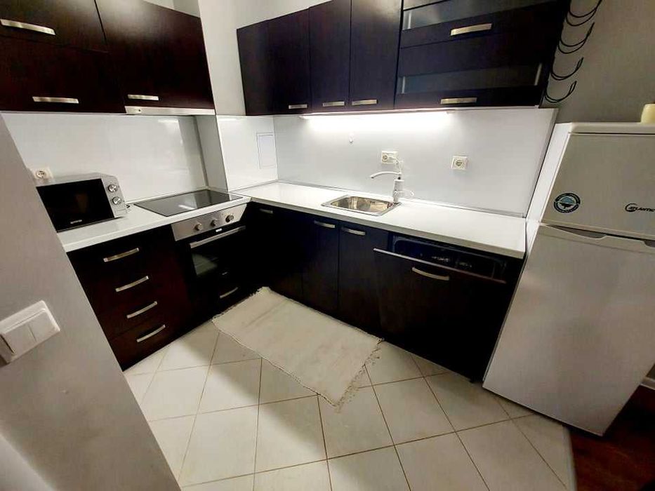 Дава се под наем Двустаен апартамент в Бургас, Меден рудник - зона А - 55 кв.м за 357 € - Снимка #4