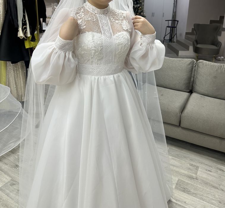 Свадебное платье