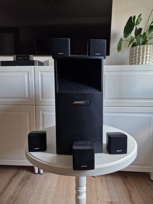 A virtually invisible speaker sistem, Acoustimas 6 lll