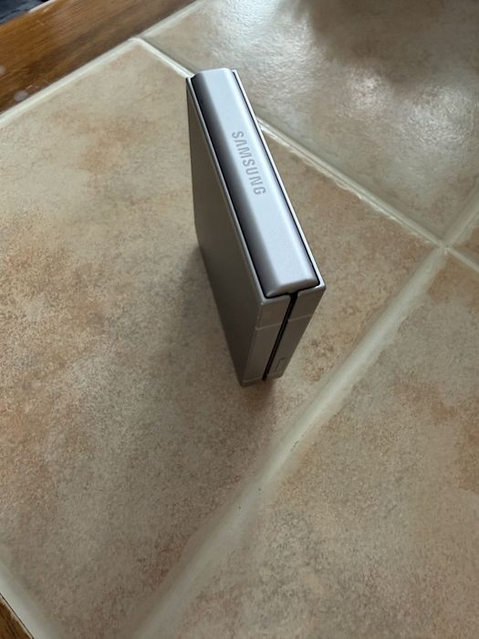 Samsung Galaxy Z Flip 6