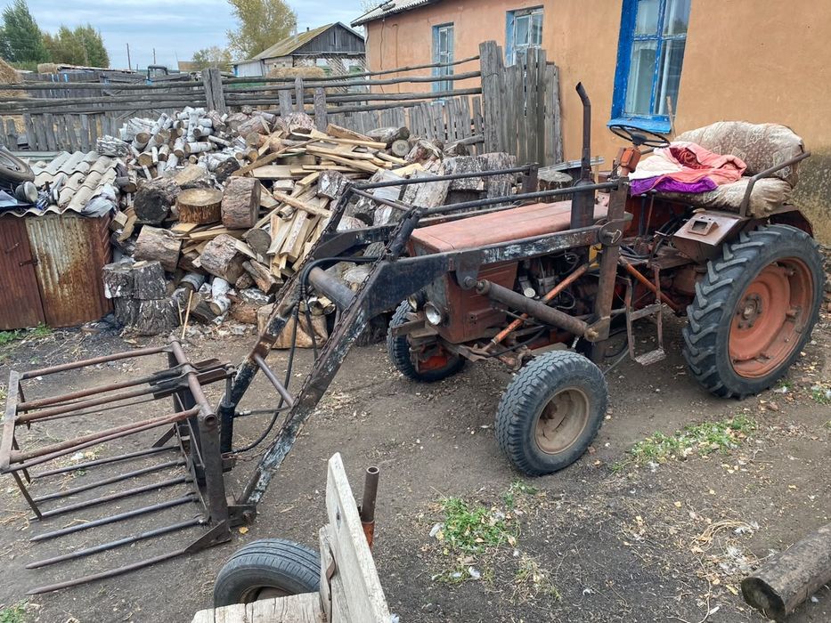 Продам трактор т25