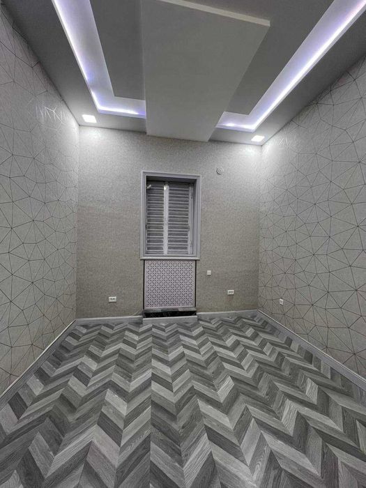 Продажа офисного помещение в Яккасарайском районе. Своя.