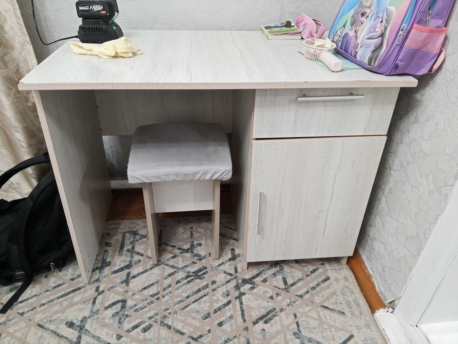 Продам шкаф б/у.