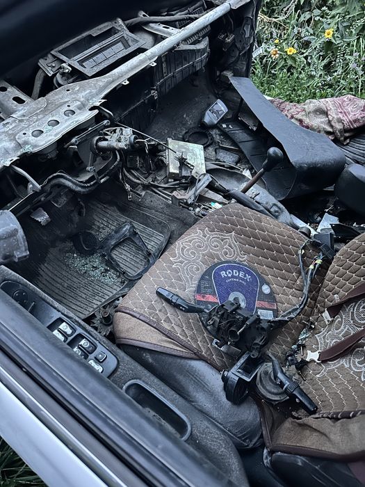 Продается хундай саната на запчасти