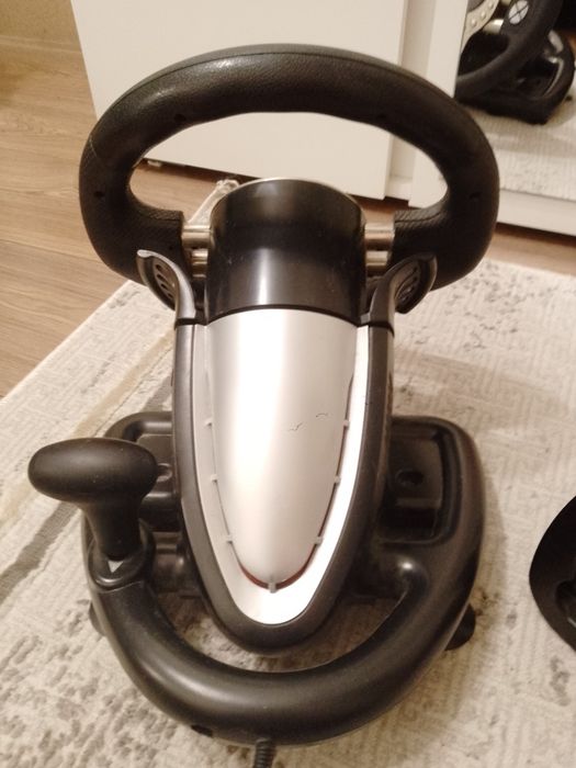 Продаю руль SVEN