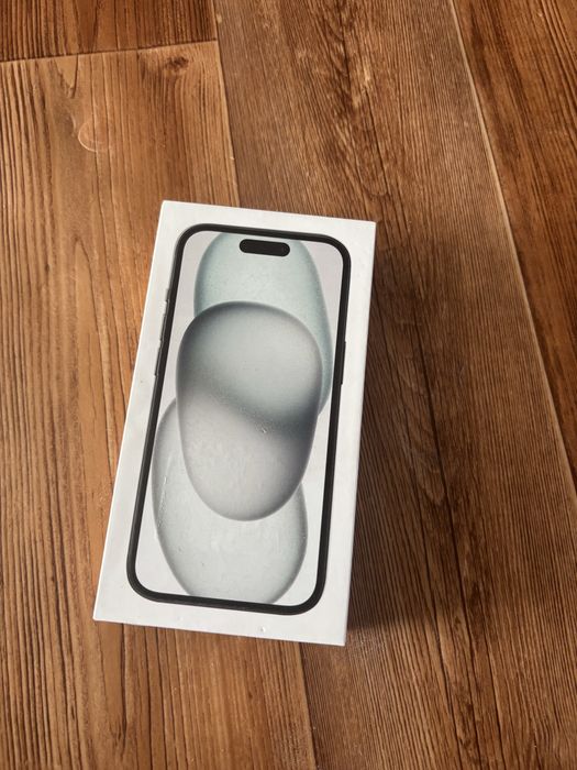 Продам Iphone 15 на гарнтий