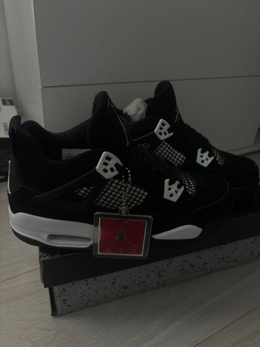 adidasi jordan 4 white thunder marimea 39