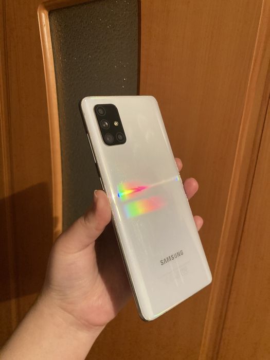 Самсунг А71 128гб