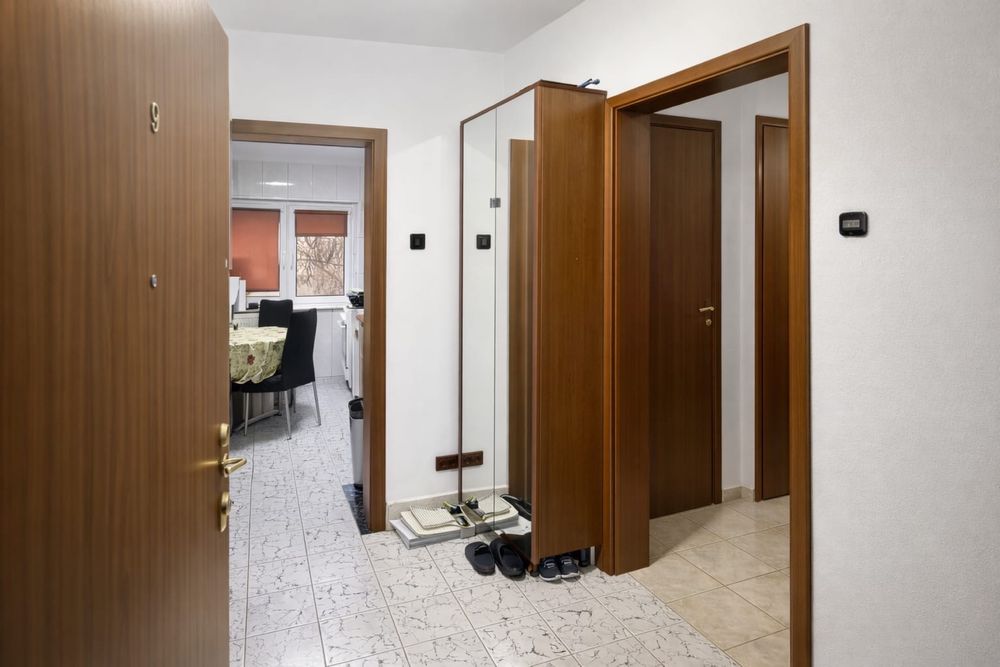 Proprietar inchiriez apartament 2 camere