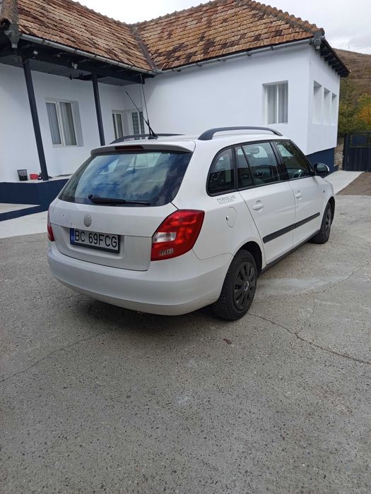 SKODA Fabia 2009 — imagine 2