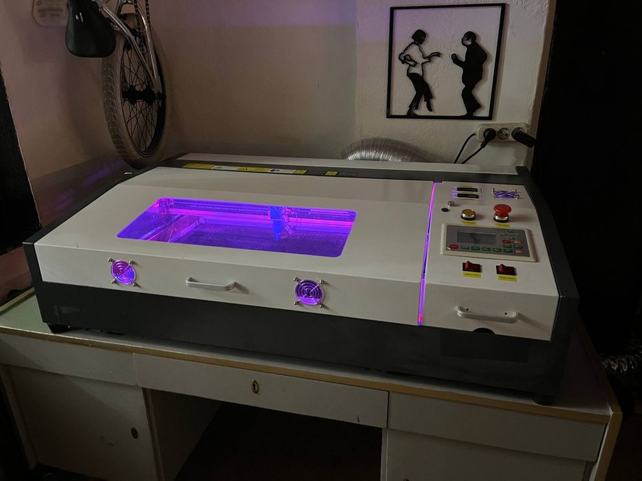 Лазерный CO2 станок 600x400 Ruida 6442