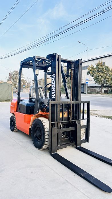 Вилочный погрузчик кара автокара