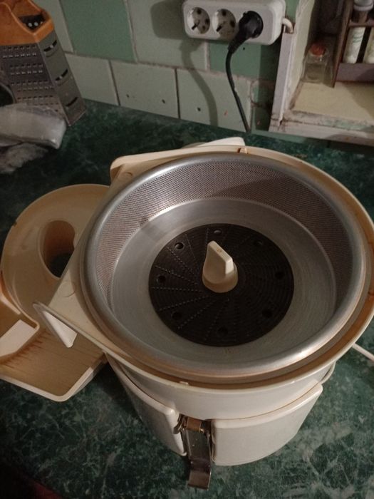 Соковыжималка советская