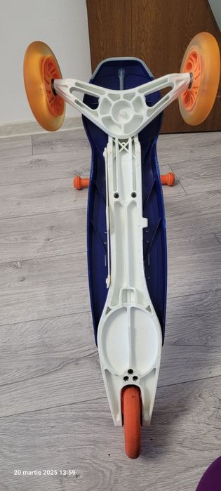 Trotinetă pentru copii
