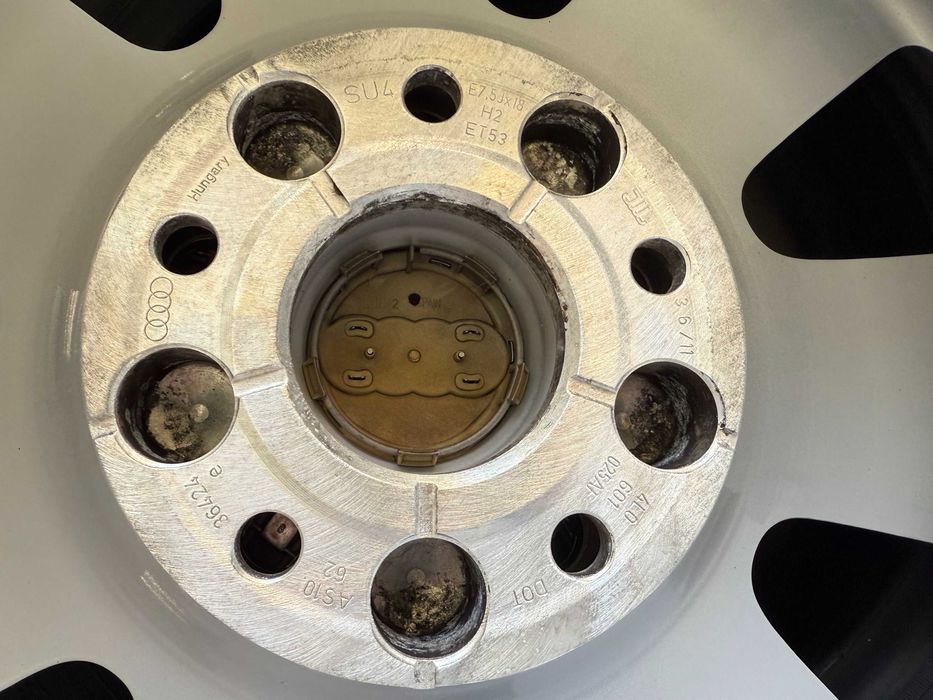 4 бр. оригинални алуминиеви джанти AUDI 18" 5x130 ф71.6, ET53, 7,5J