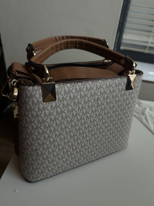 Michael Kors чанта