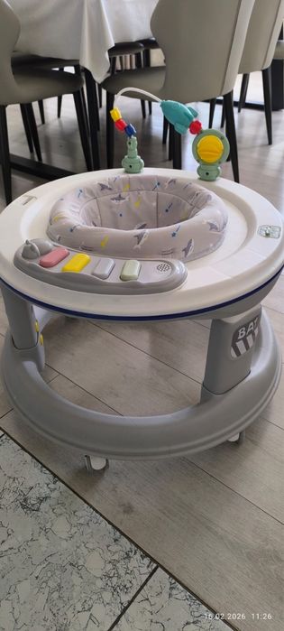 Ходунок продам срочно.