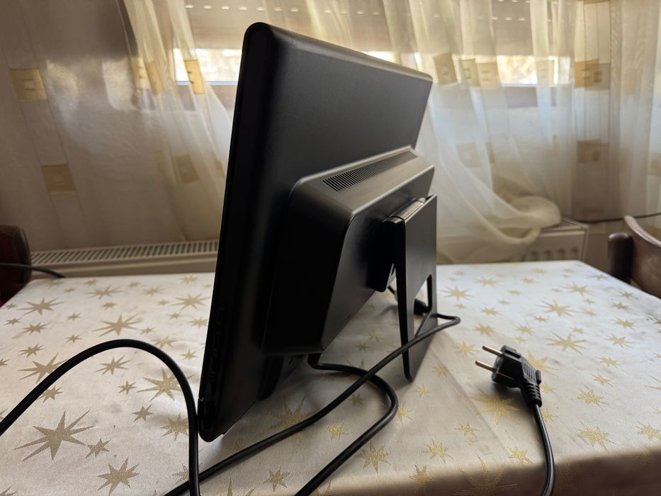 Монитор HP Compaq