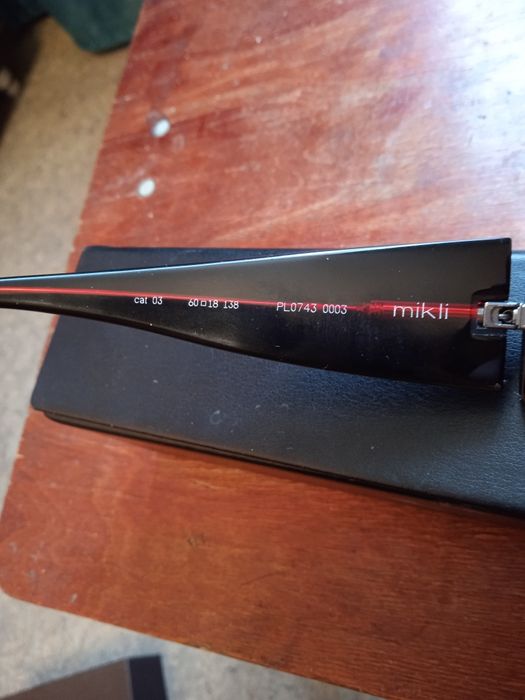 очки солнцезащитные