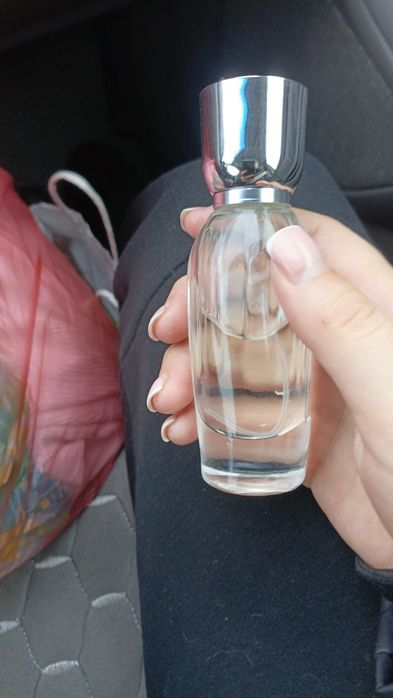 Продам духи срочно