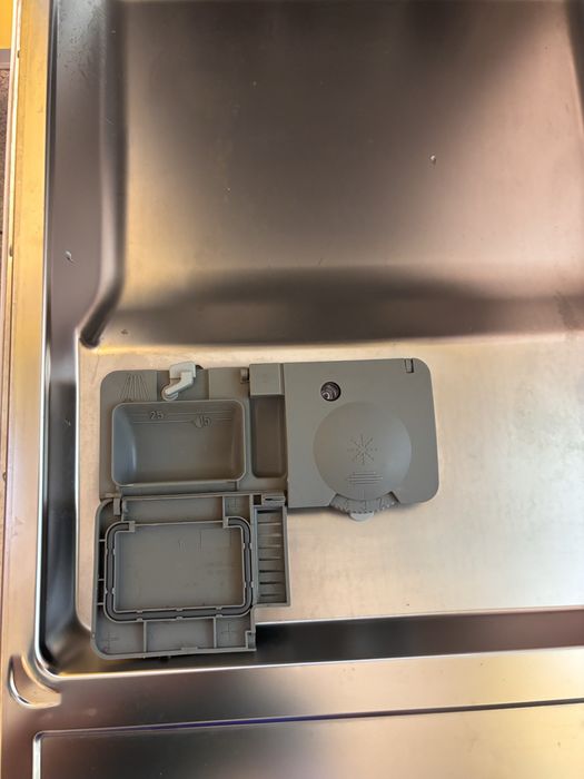 Тясна съдомоялна Beko DFS1511 45см