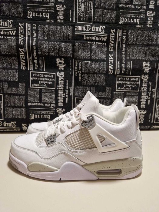 Air Jordan 4 Retro White Oreo
